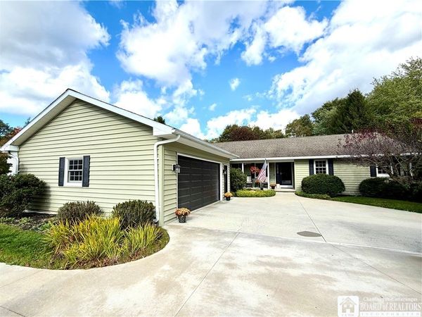 335 Chestnut Street, Fredonia, NY 14063