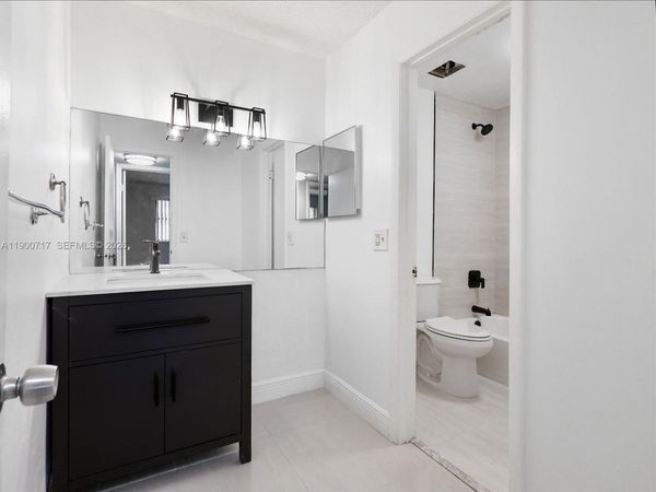 15520 SW 80th St, Unit B-301, Miami, FL 33193