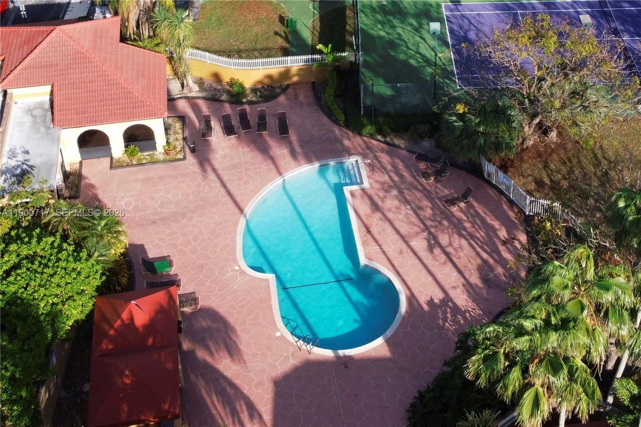 15520 SW 80th St, Unit B-301, Miami, FL 33193 Photo