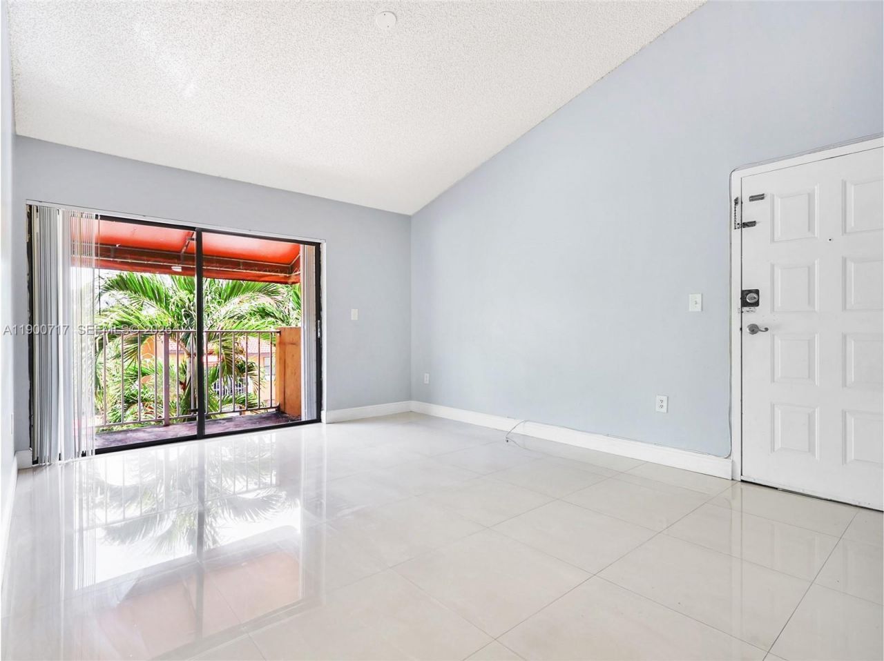 15520 SW 80th St, Unit B-301, Miami, FL 33193 Photo