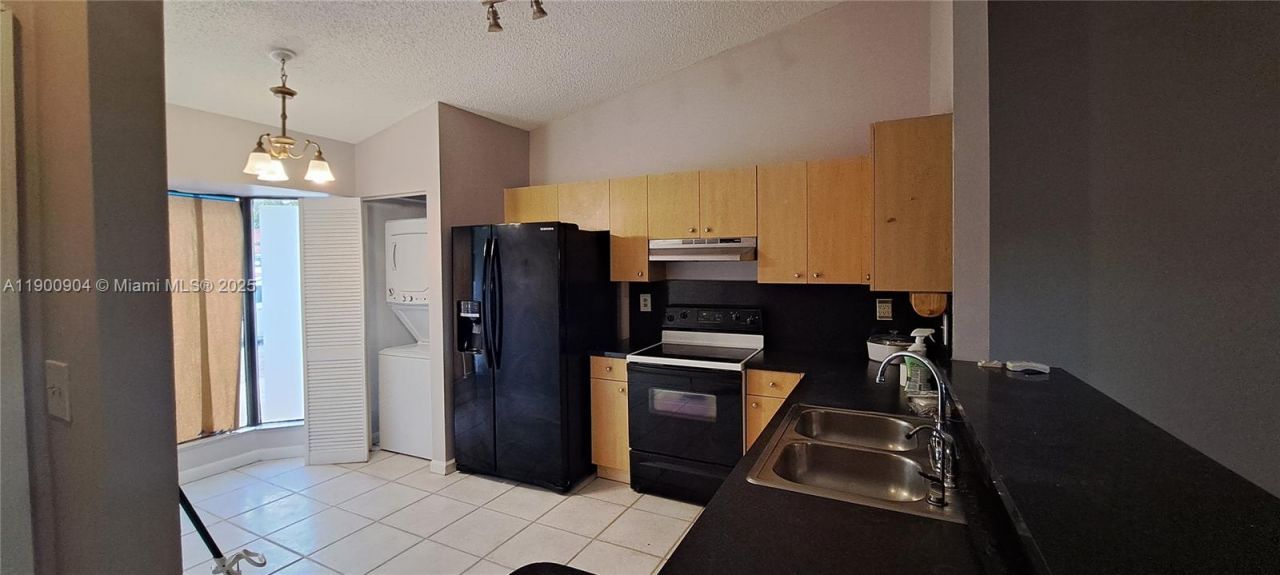 2410 San Remo Cir, Homestead, FL 33035 Photo