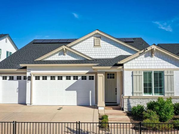 1456 Wadsworth Cir, Roseville, CA 95747