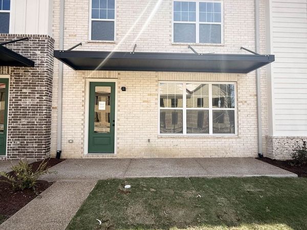 3050 PORTAGE DR, Bartlett, TN 38135