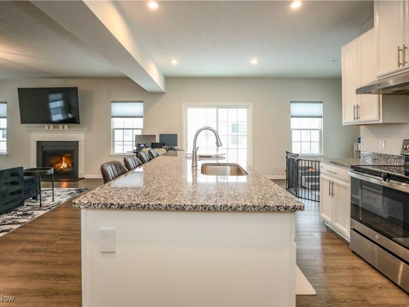 76 Wanda Court, Kent, OH 44240 Photo 5