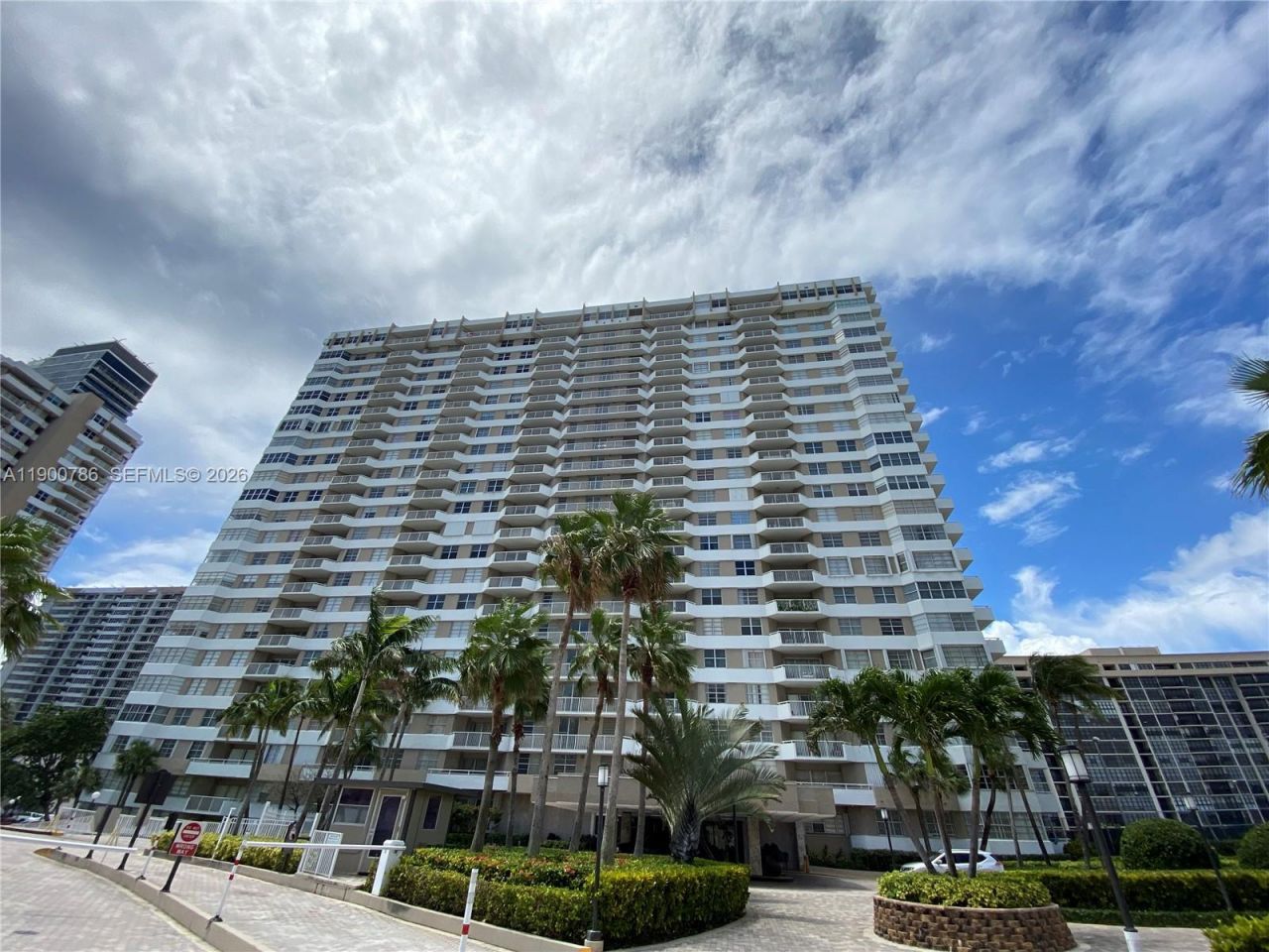 1965 S Ocean Dr, Unit 8B, Hallandale Beach, FL 33009 Photo