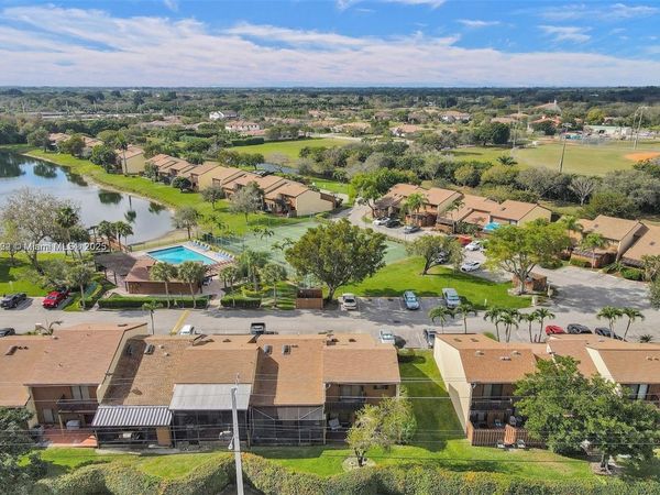 4206 SW 87th Ter, Unit 4206, Davie, FL 33328