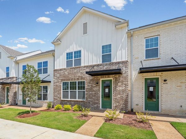 3052 PORTAGE DR, Bartlett, TN 38135