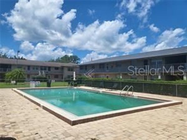 1100 E CAROLINE STREET, Unit 115, TAVARES, FL 32778