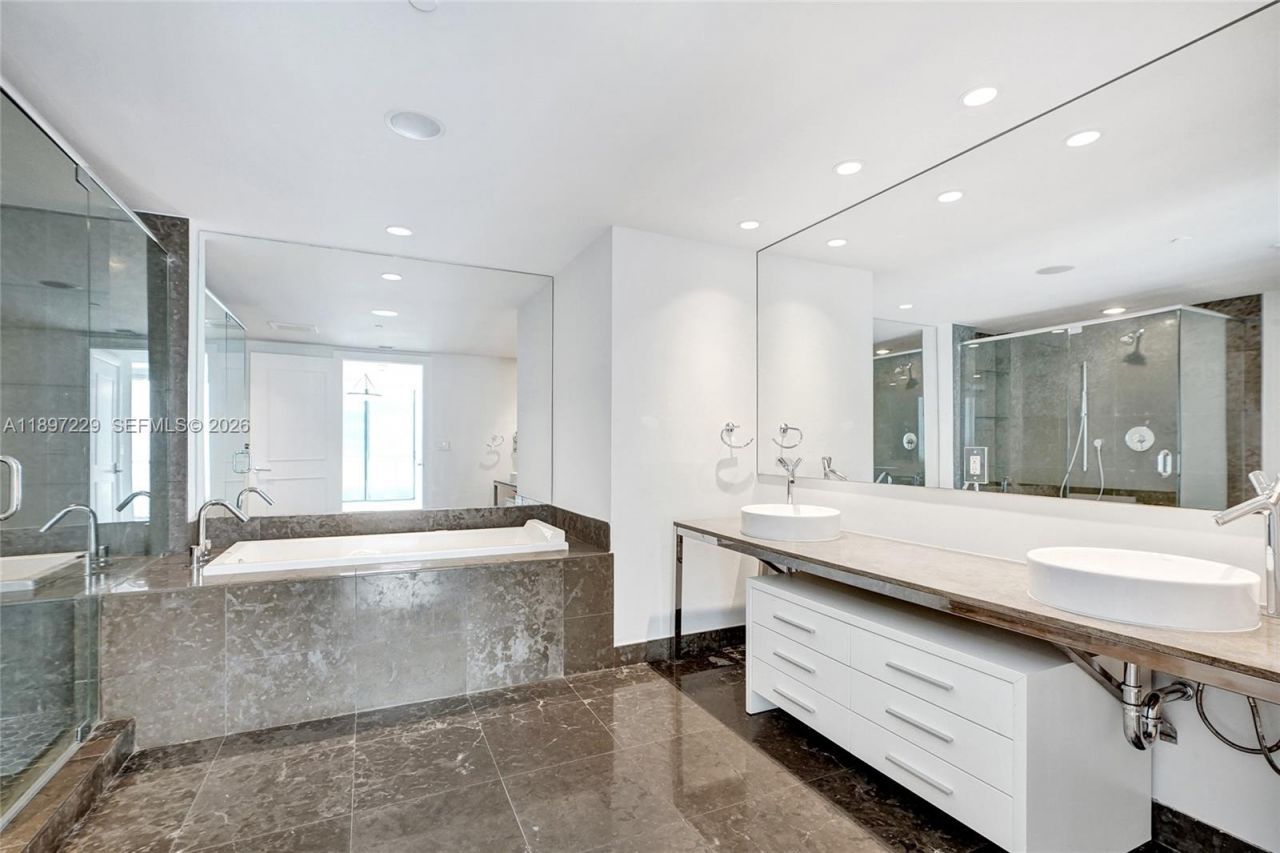 495 Brickell Ave, Unit 2301, Miami, FL 33131 Photo