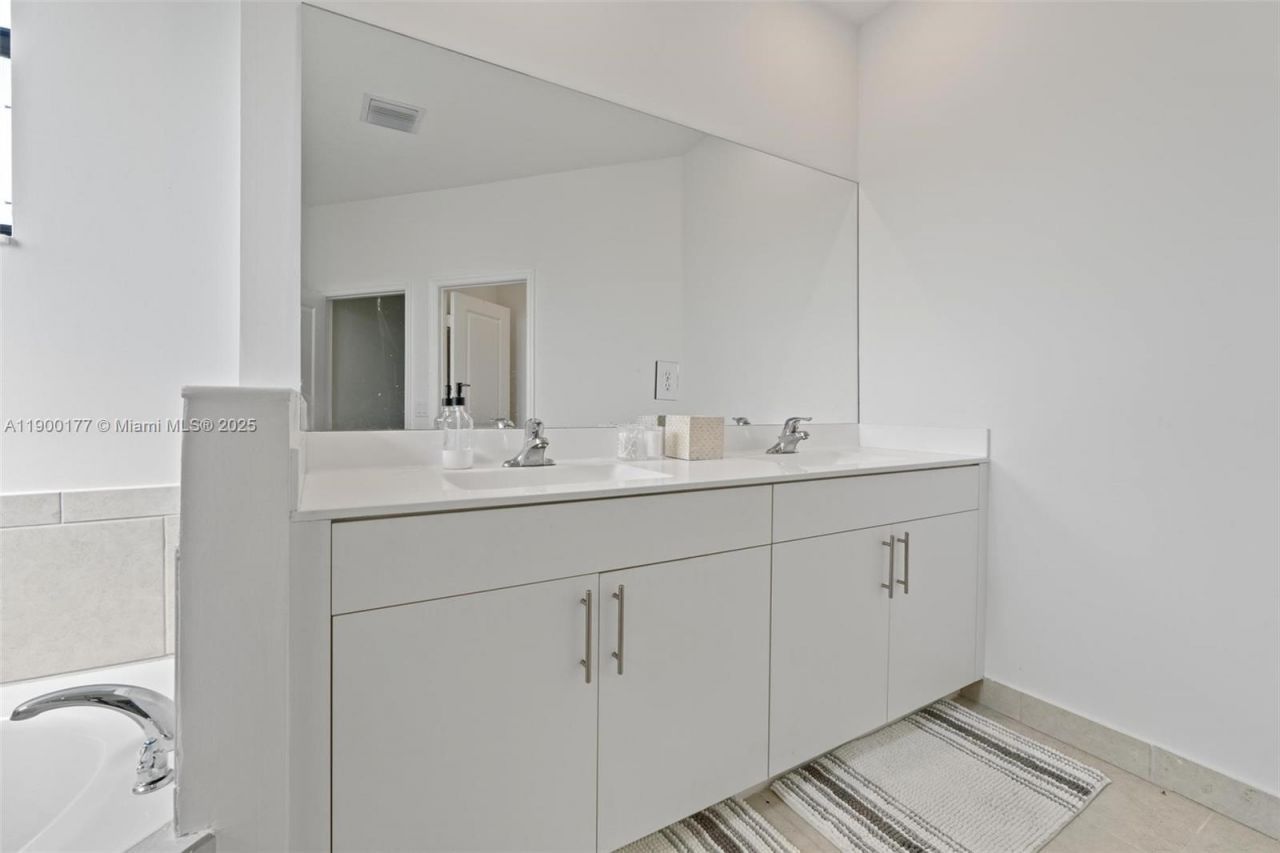 23302 SW 132nd Pl, Miami, FL 33170 Photo