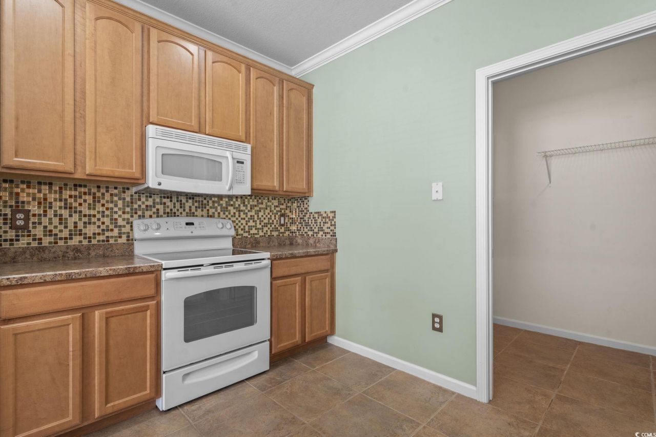 237 Moonglow Circle Photo 6