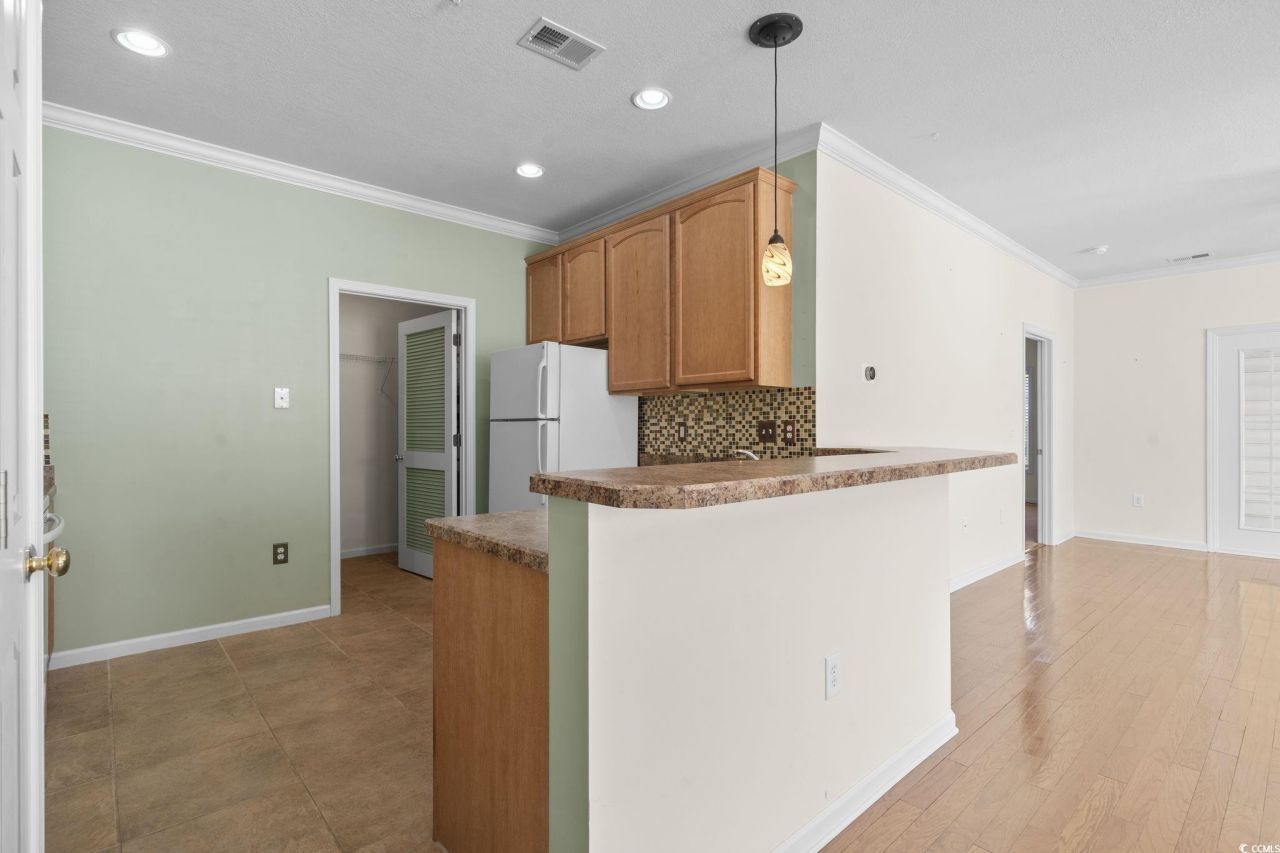 237 Moonglow Circle Photo 8