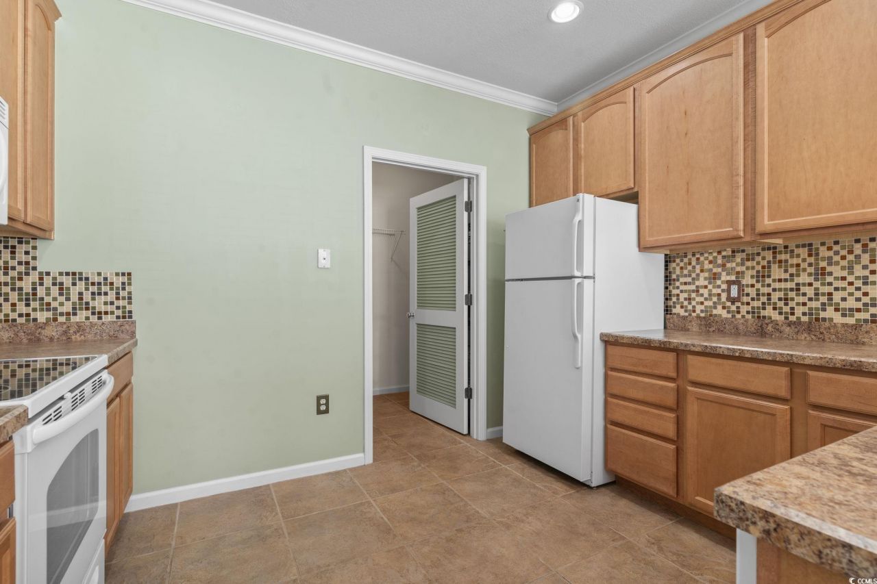 237 Moonglow Circle Photo 9