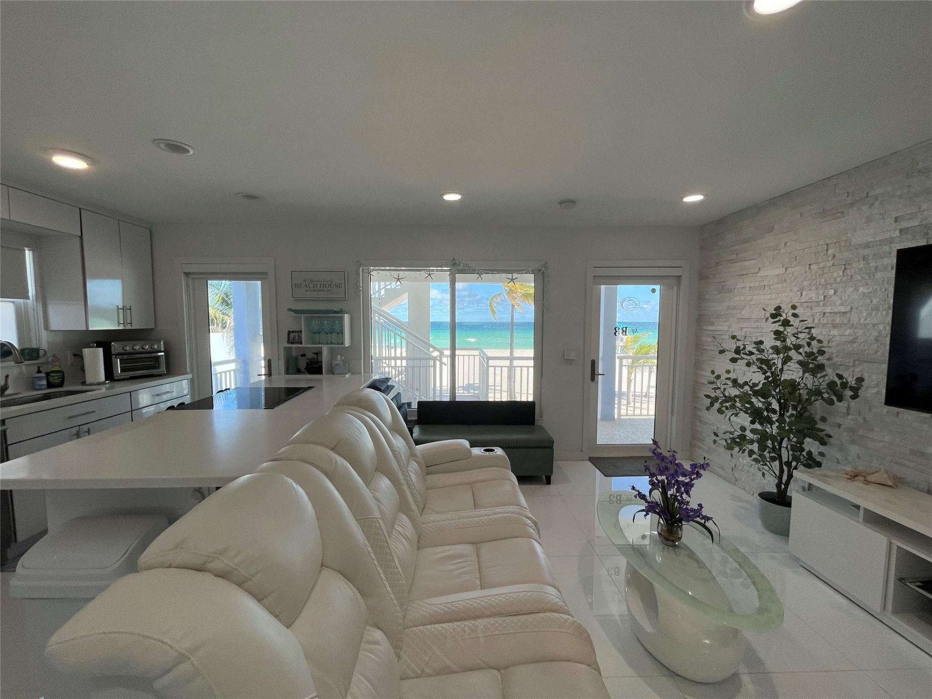 310 S Broadwalk, Unit 3B, Hollywood, FL 33019 Photo