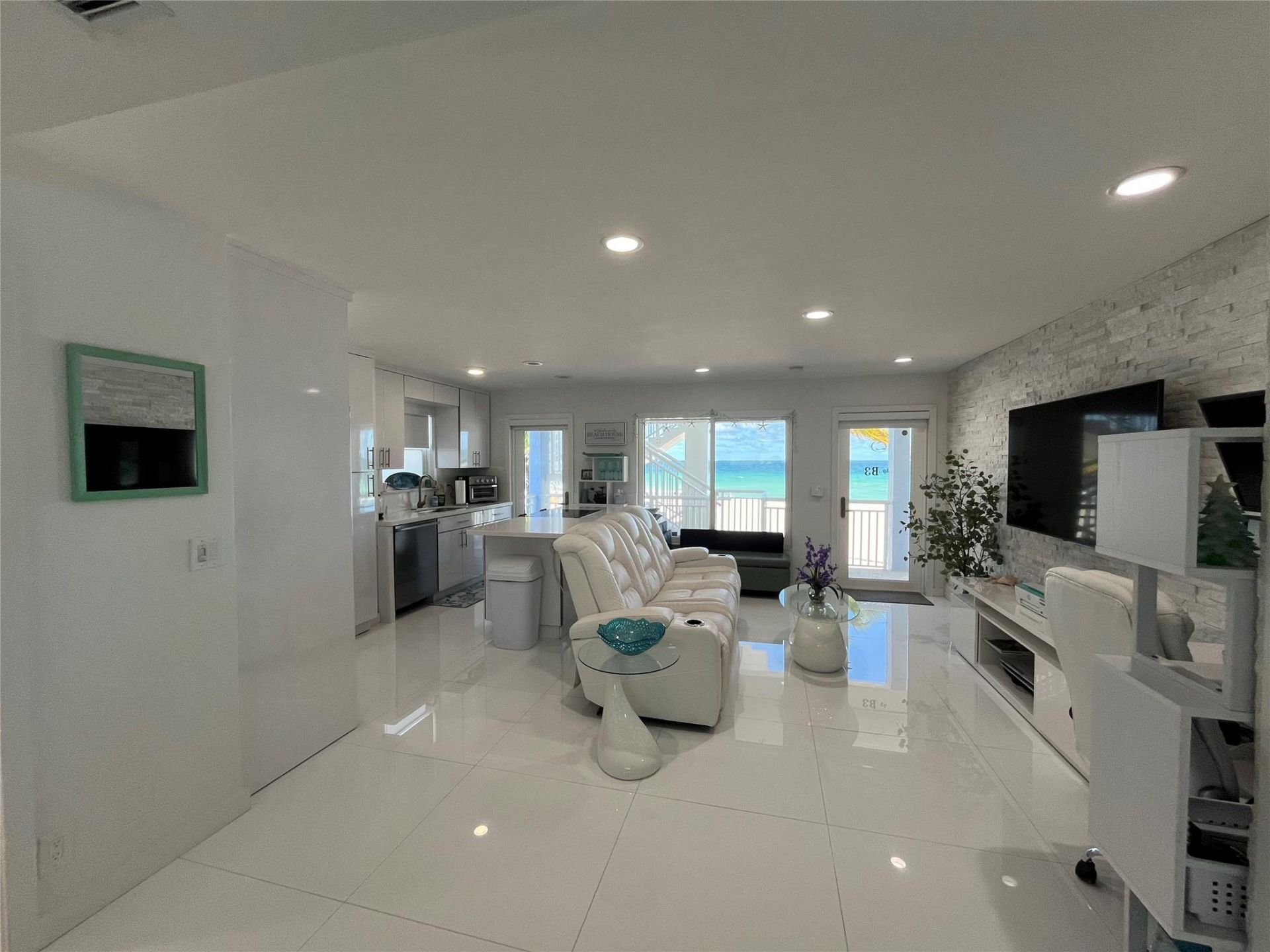 310 S Broadwalk, Unit 3b, Hollywood, FL 33019 Photo