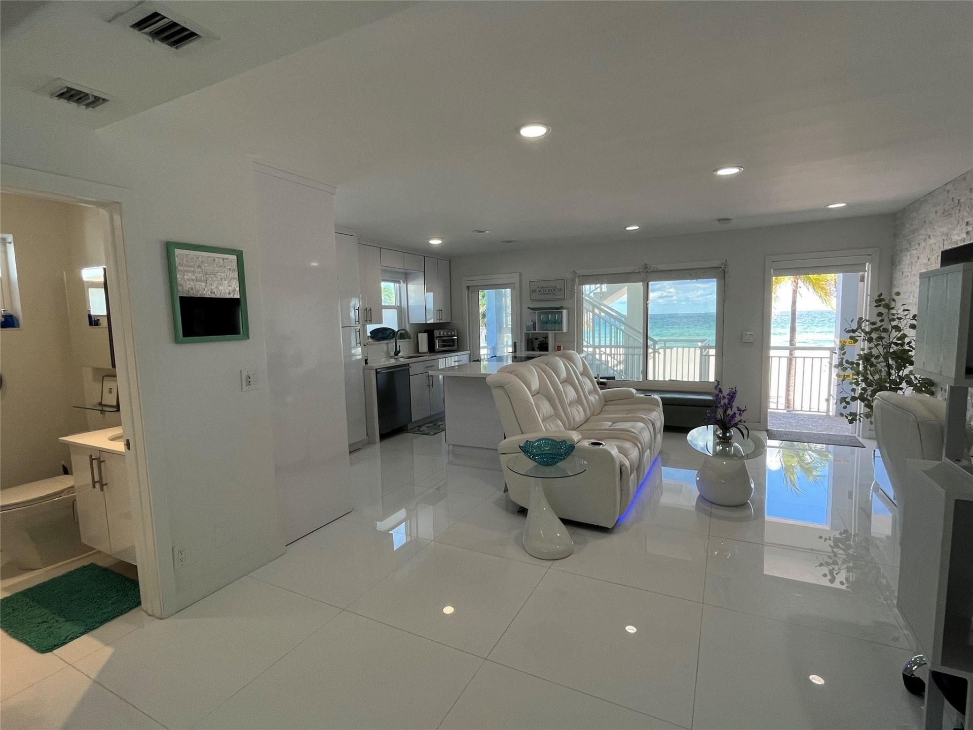 310 S Broadwalk, Unit 3B, Hollywood, FL 33019 Photo