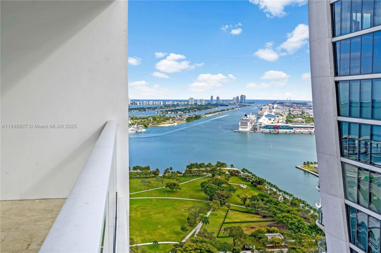 1040 Biscayne Blvd, Unit 3308, Miami, FL 33132 Photo
