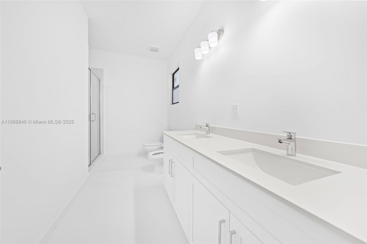 19504 SW 324th St, Homestead, FL 33030 Photo