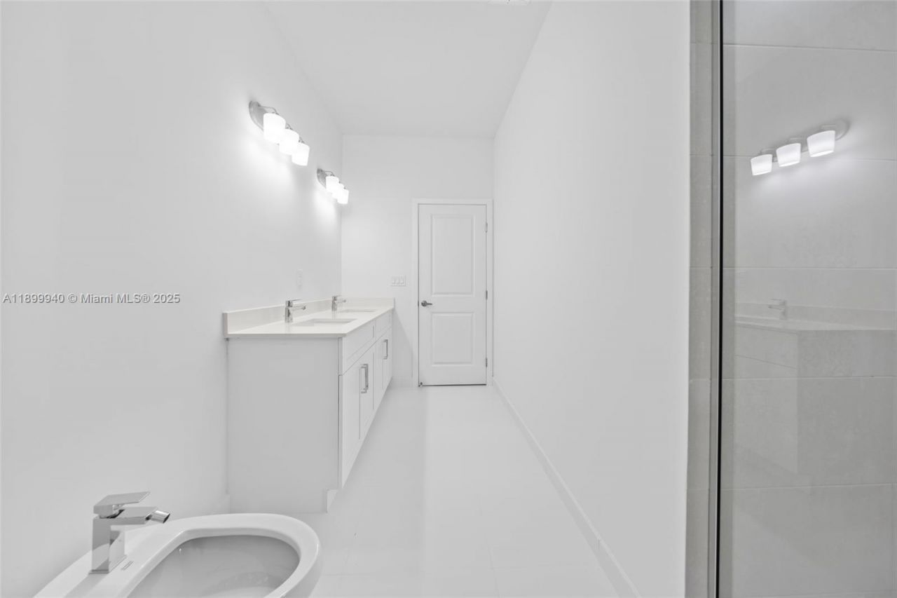 19504 SW 324th St, Homestead, FL 33030 Photo