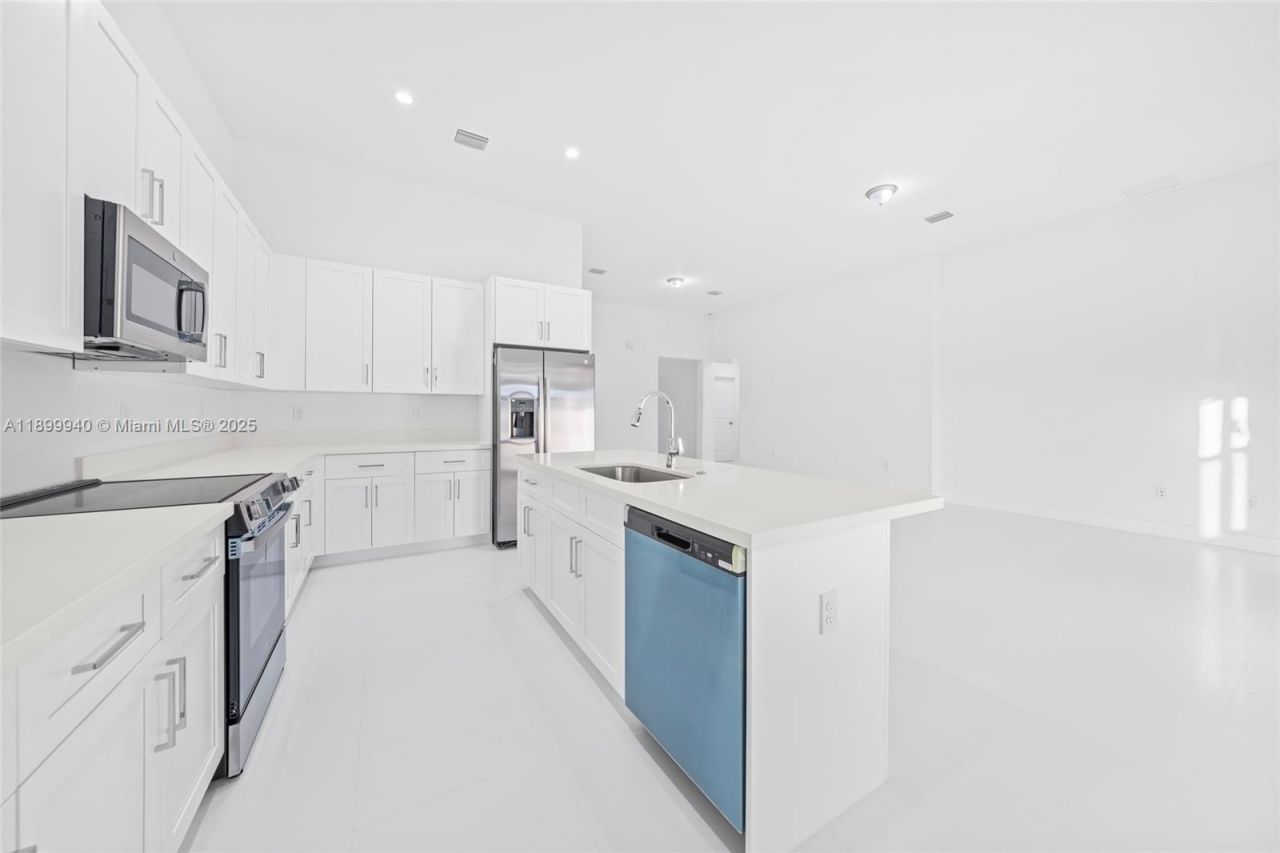 19504 SW 324th St, Homestead, FL 33030 Photo