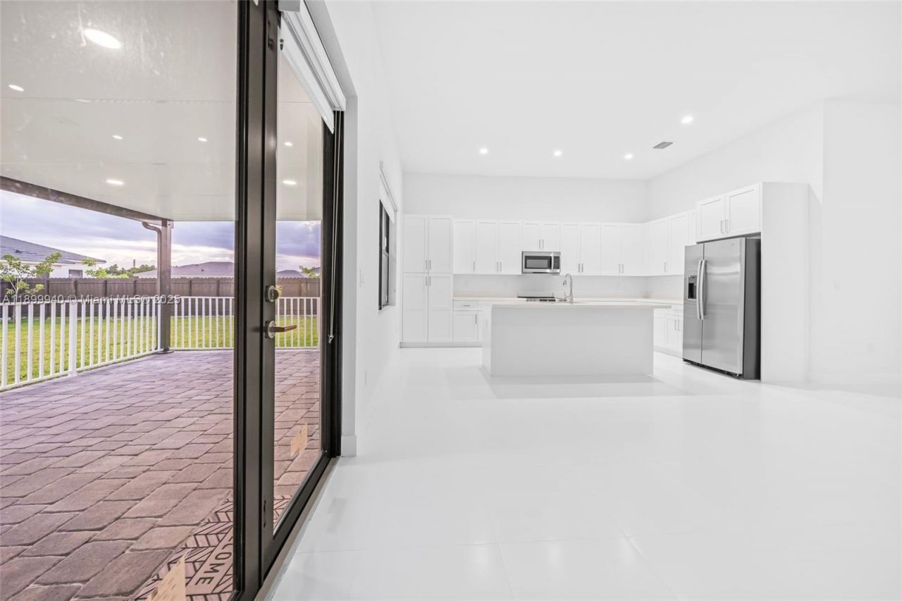 19504 SW 324th St, Homestead, FL 33030 Photo