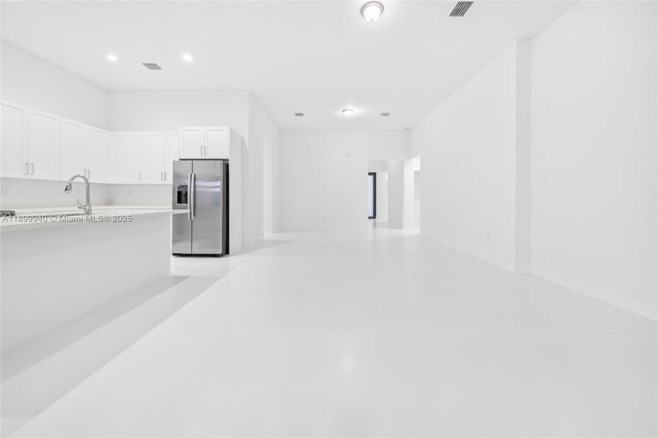 19504 SW 324th St, Homestead, FL 33030 Photo