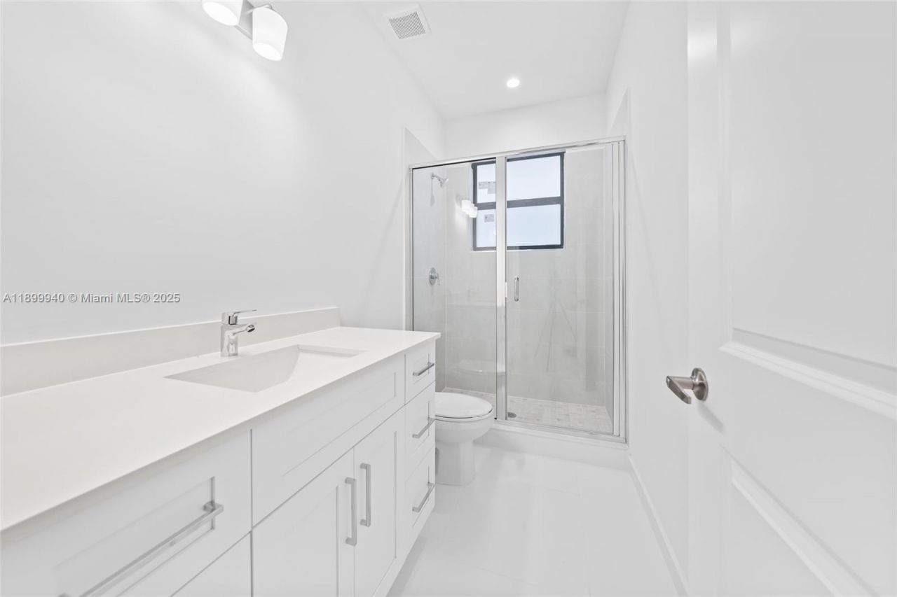 19504 SW 324th St, Homestead, FL 33030 Photo