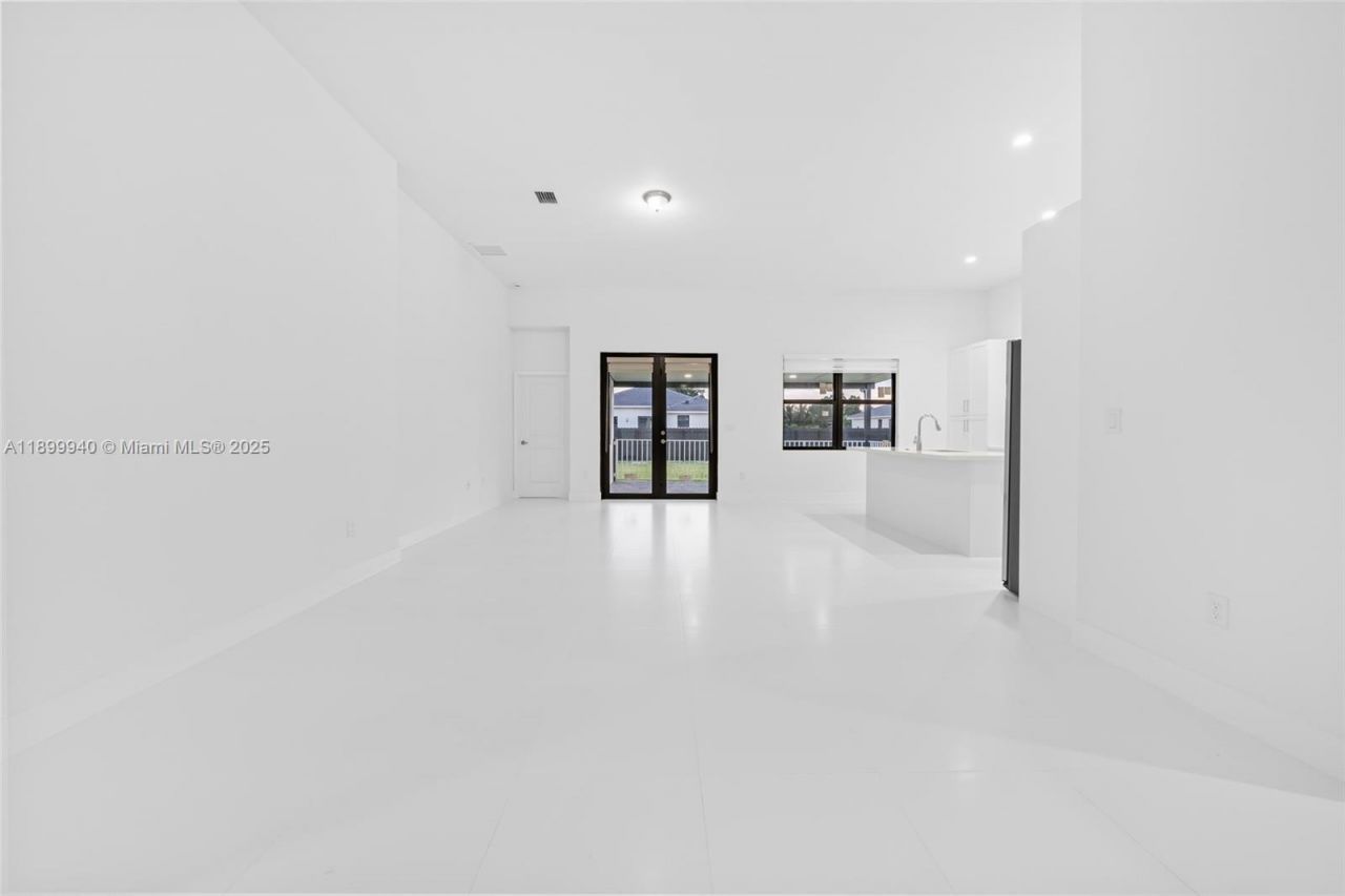 19504 SW 324th St, Homestead, FL 33030 Photo