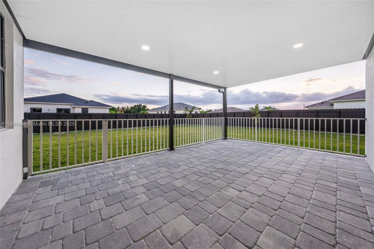 19504 SW 324th St, Homestead, FL 33030 Photo