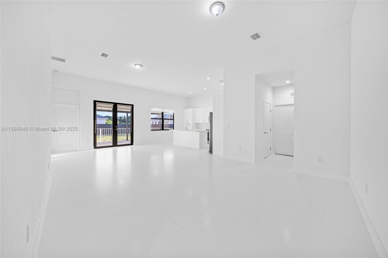 19504 SW 324th St, Homestead, FL 33030 Photo