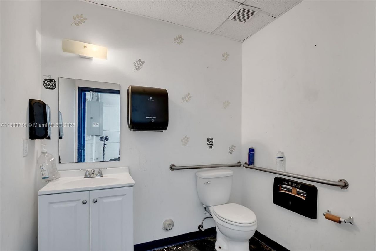 20200 NW 2nd Ave, Unit C6, Miami Gardens, FL 33169 Photo