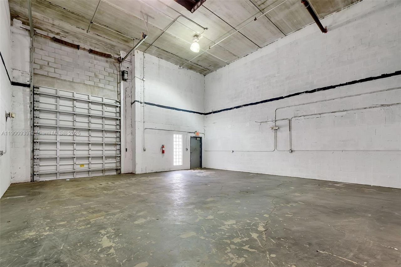 20200 NW 2nd Ave, Unit C6, Miami Gardens, FL 33169 Photo