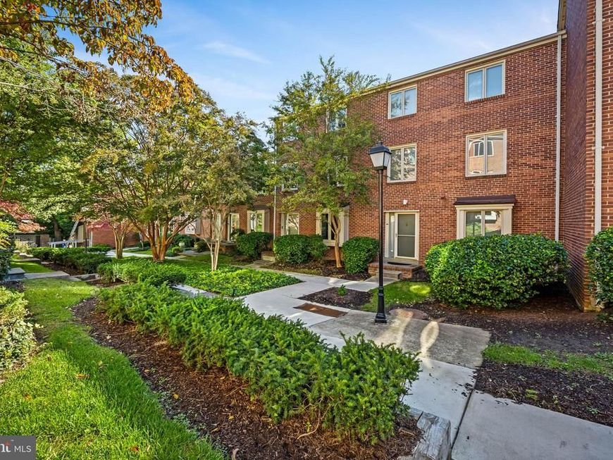 254 Waxter Way, Baltimore, MD 21217 Main Photo