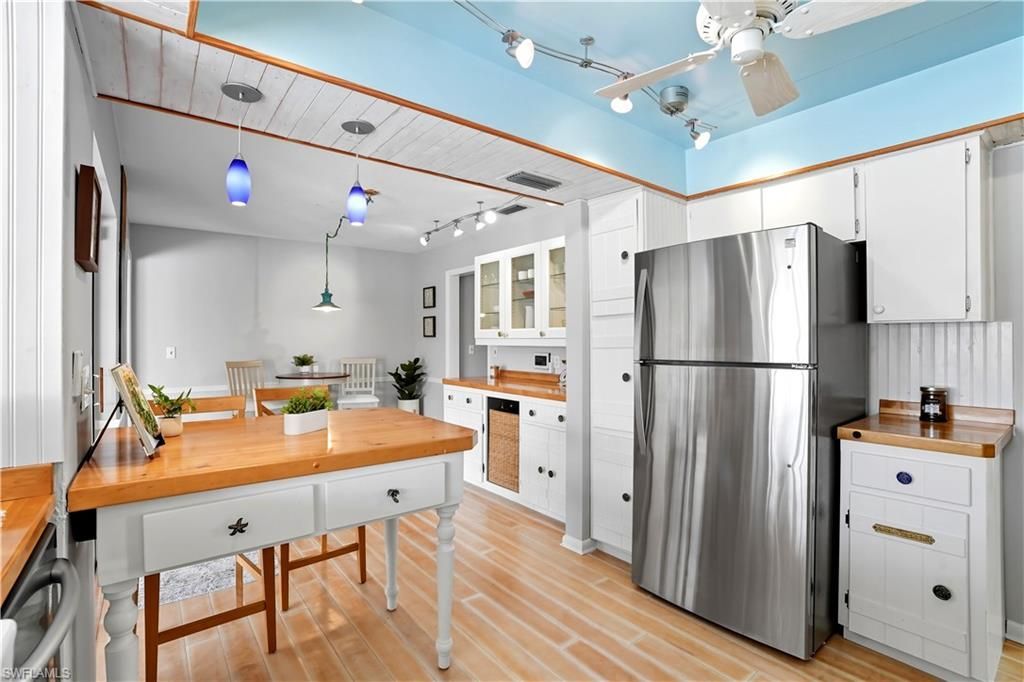 3332 SE 19th Ave, Cape Coral, FL 33904 Photo