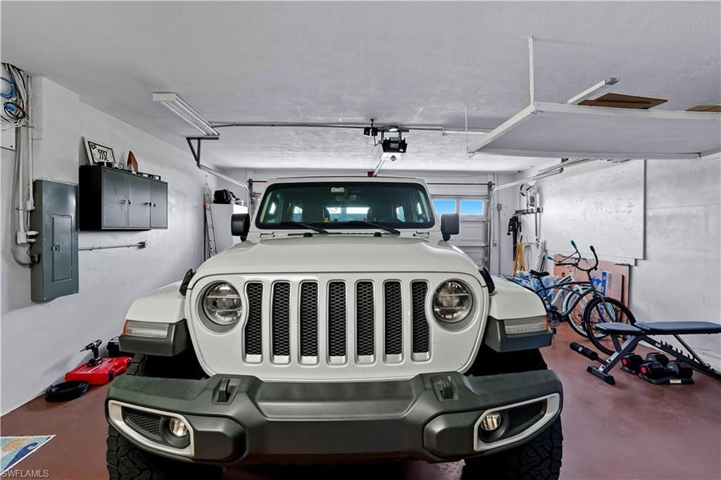 3332 SE 19th Ave, Cape Coral, FL 33904 Photo