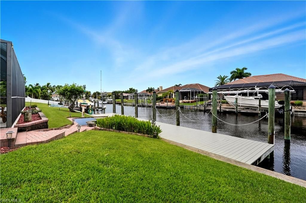3332 SE 19th Ave, Cape Coral, FL 33904 Photo