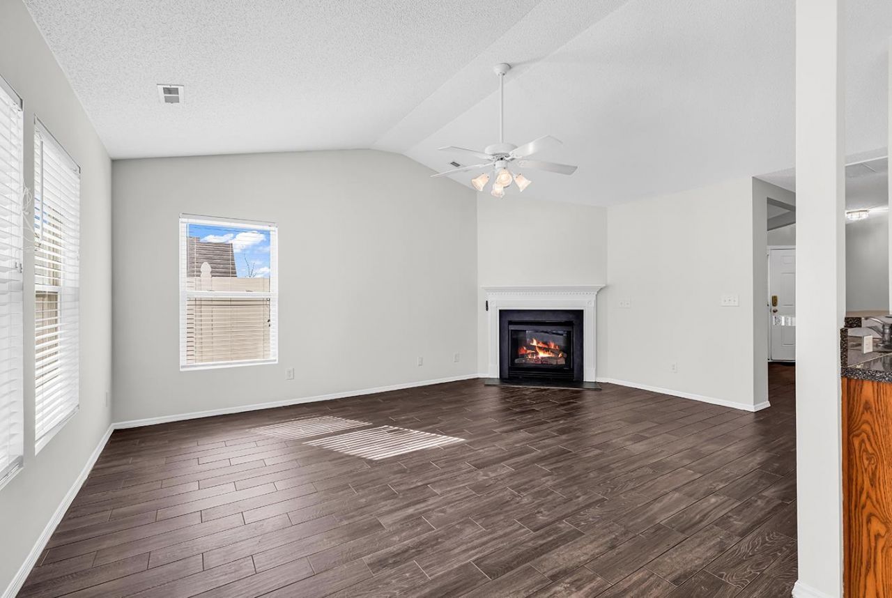 334 Bellegrove Dr. Photo 10