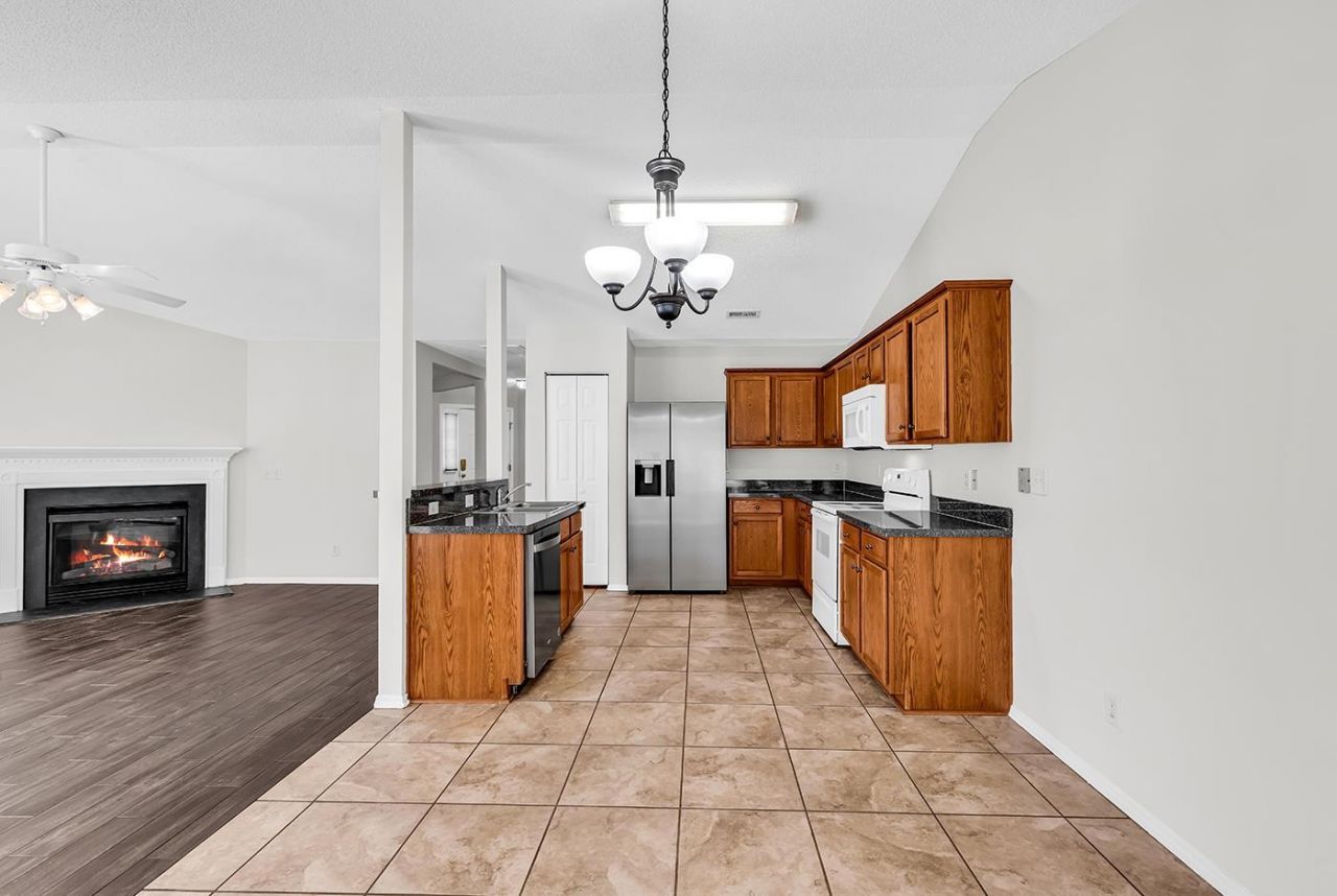 334 Bellegrove Dr. Photo 12