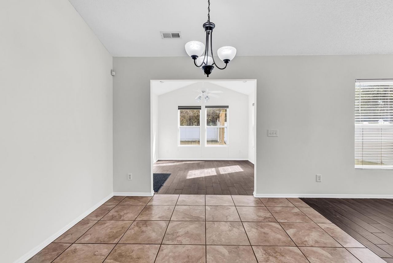 334 Bellegrove Dr. Photo 15