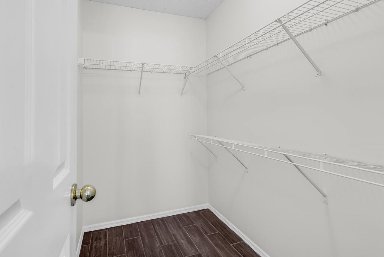 334 Bellegrove Dr. Photo 24