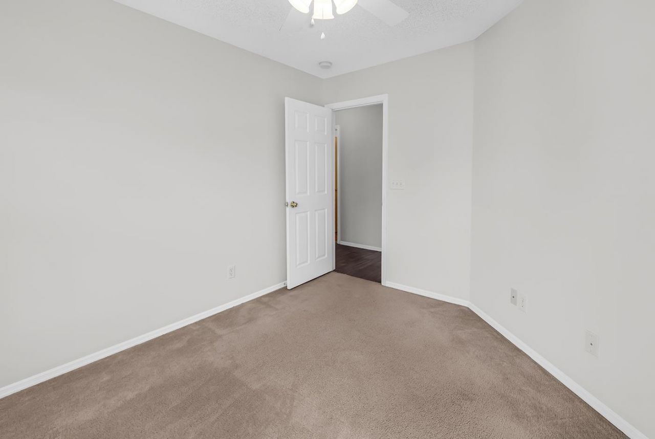 334 Bellegrove Dr. Photo 26