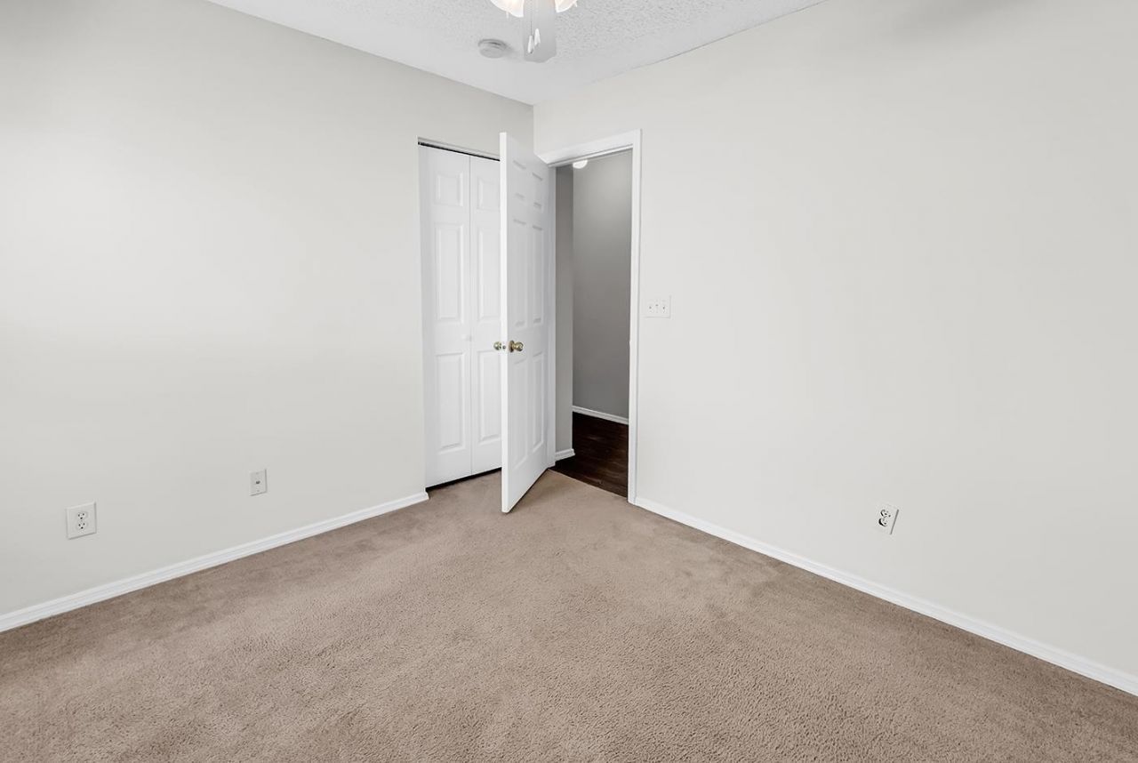 334 Bellegrove Dr. Photo 29