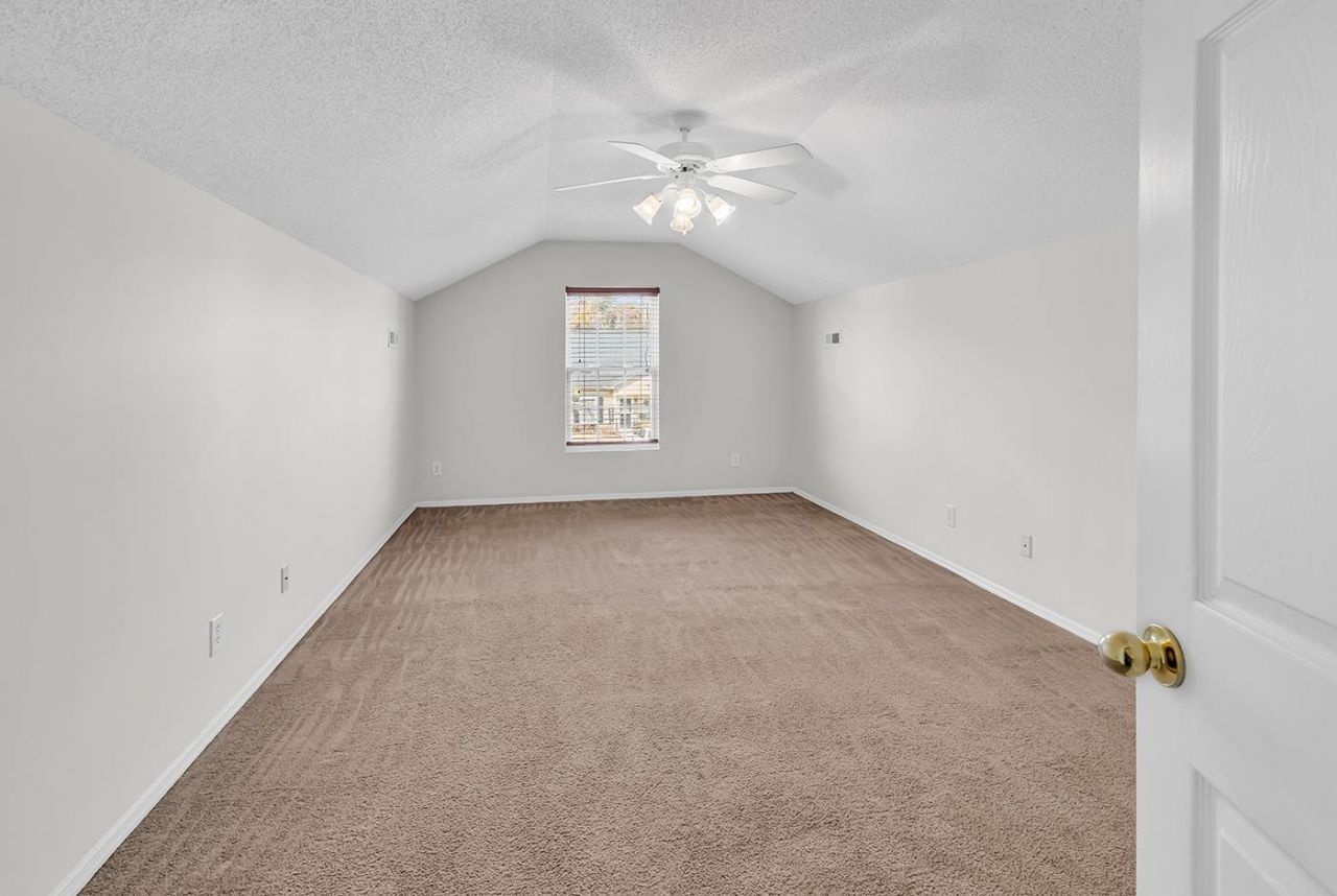 334 Bellegrove Dr. Photo 31