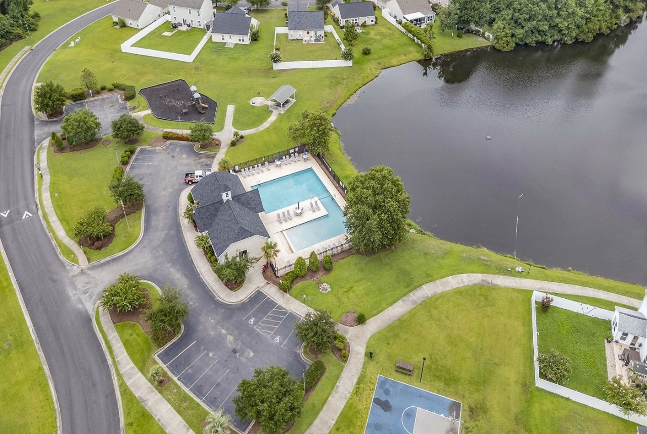 334 Bellegrove Dr. Photo 39