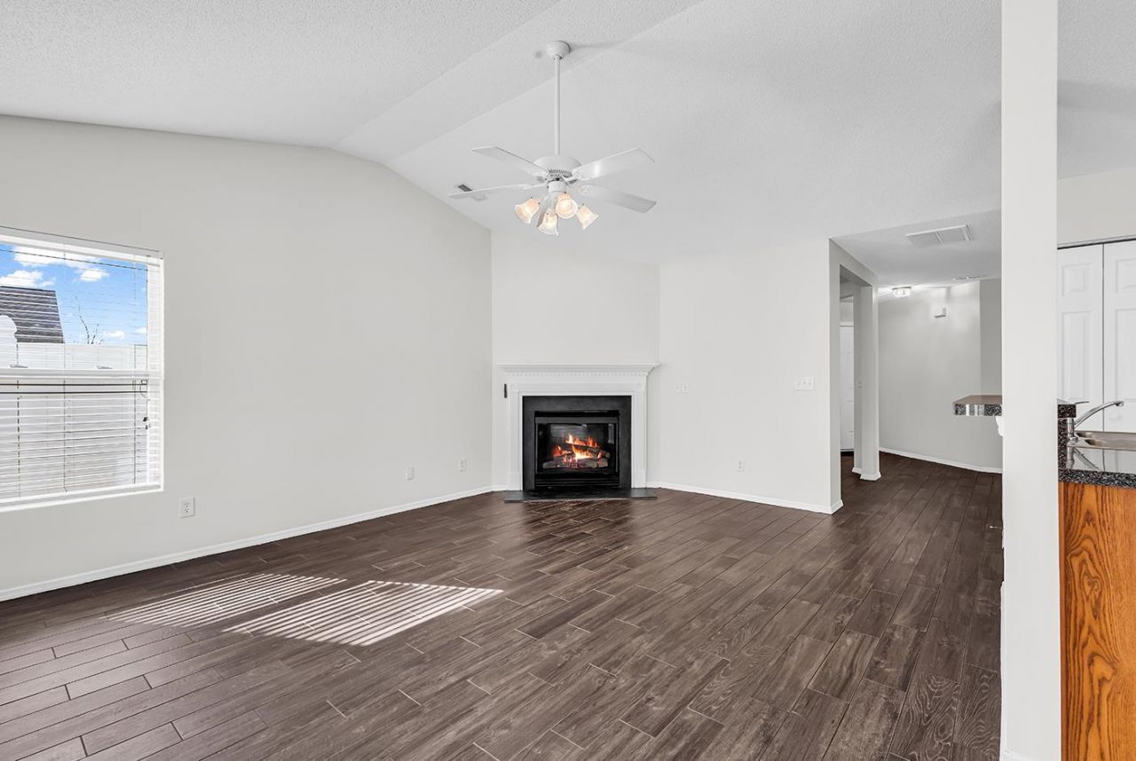 334 Bellegrove Dr. Photo 9