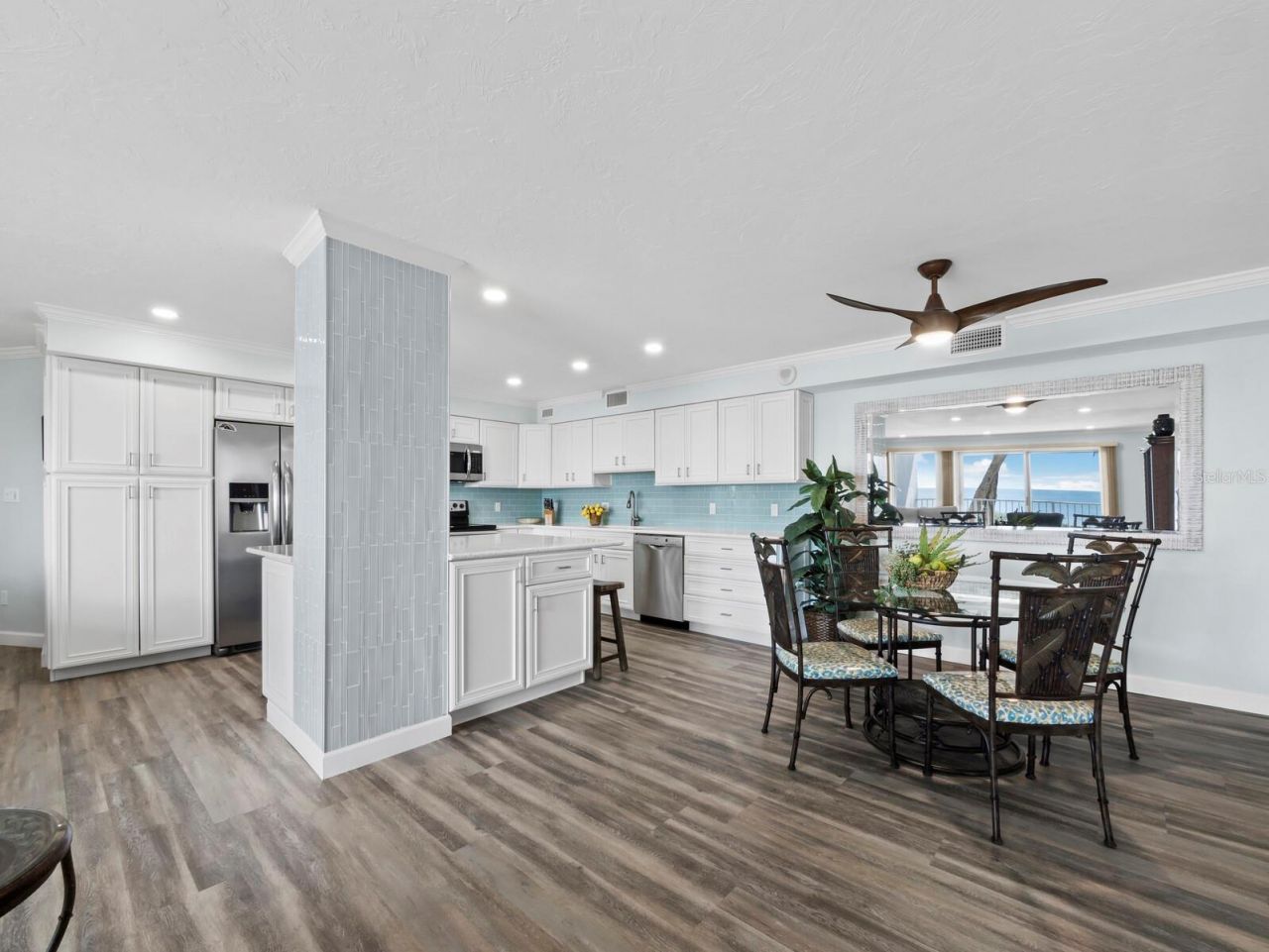 2295 Gulf Of Mexico Drive, Unit 23S, Longboat Key, FL 34228 Photo