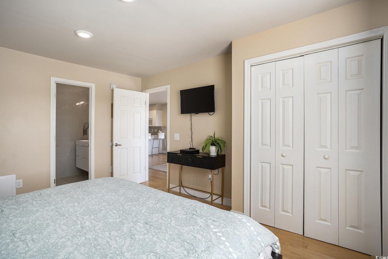 616 Waterway Village Blvd. Photo 14