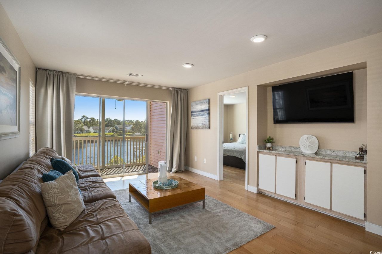 616 Waterway Village Blvd. Photo 7