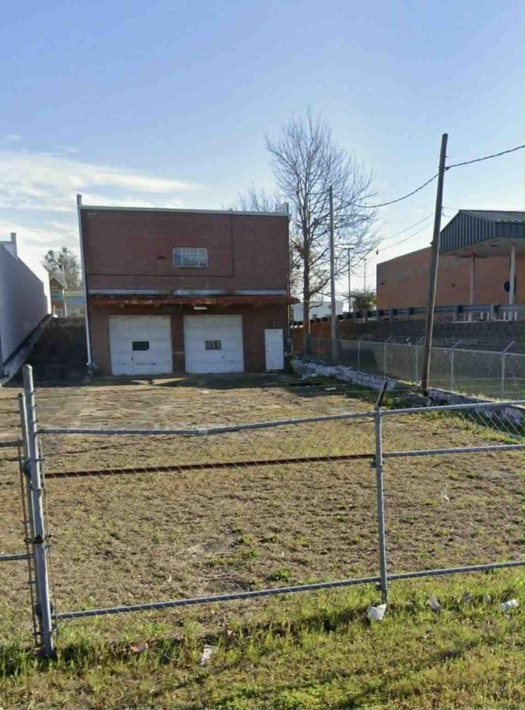 975 Broughton Street  Photo 4