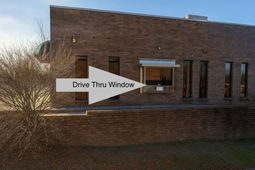 987 Broughton Street  photo 4